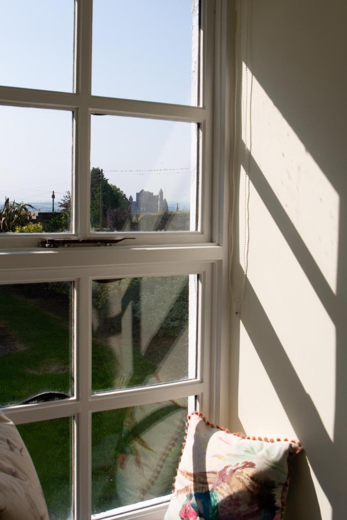 Hill House Lodge Sleeps 6 Overlooking The Rock Of Cashel Cashel  Luaran gambar